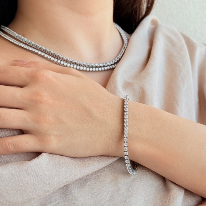 İnce Taşlı Çelik Bileklik resmi